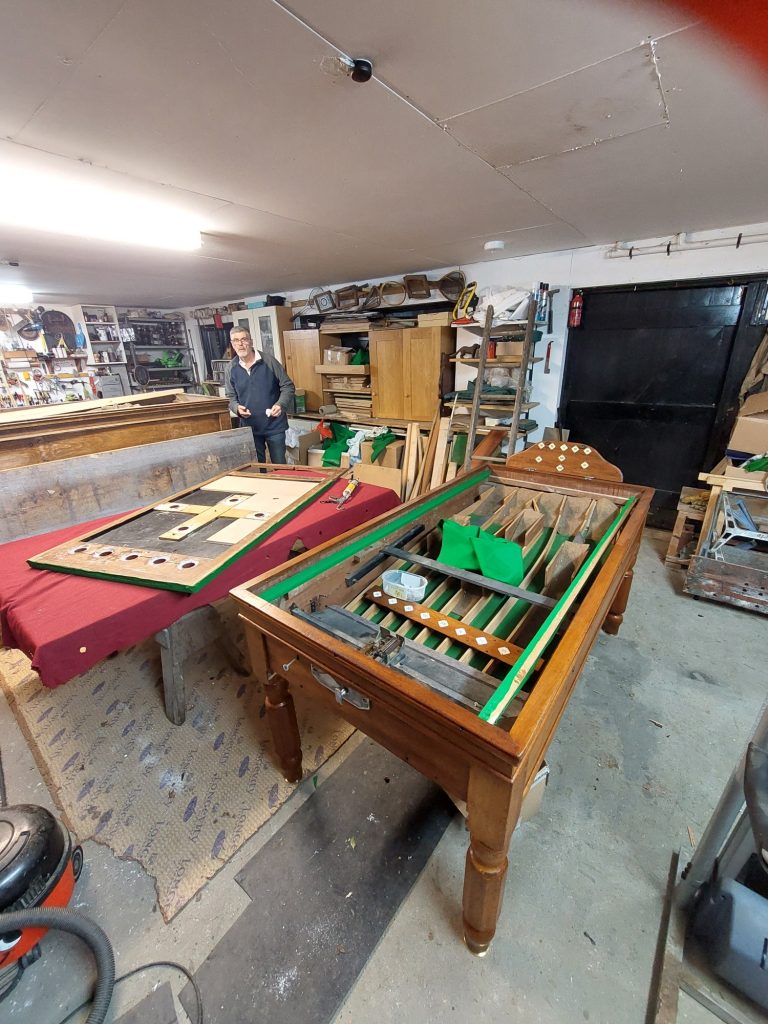 Snooker Cues and snooker cue repair service